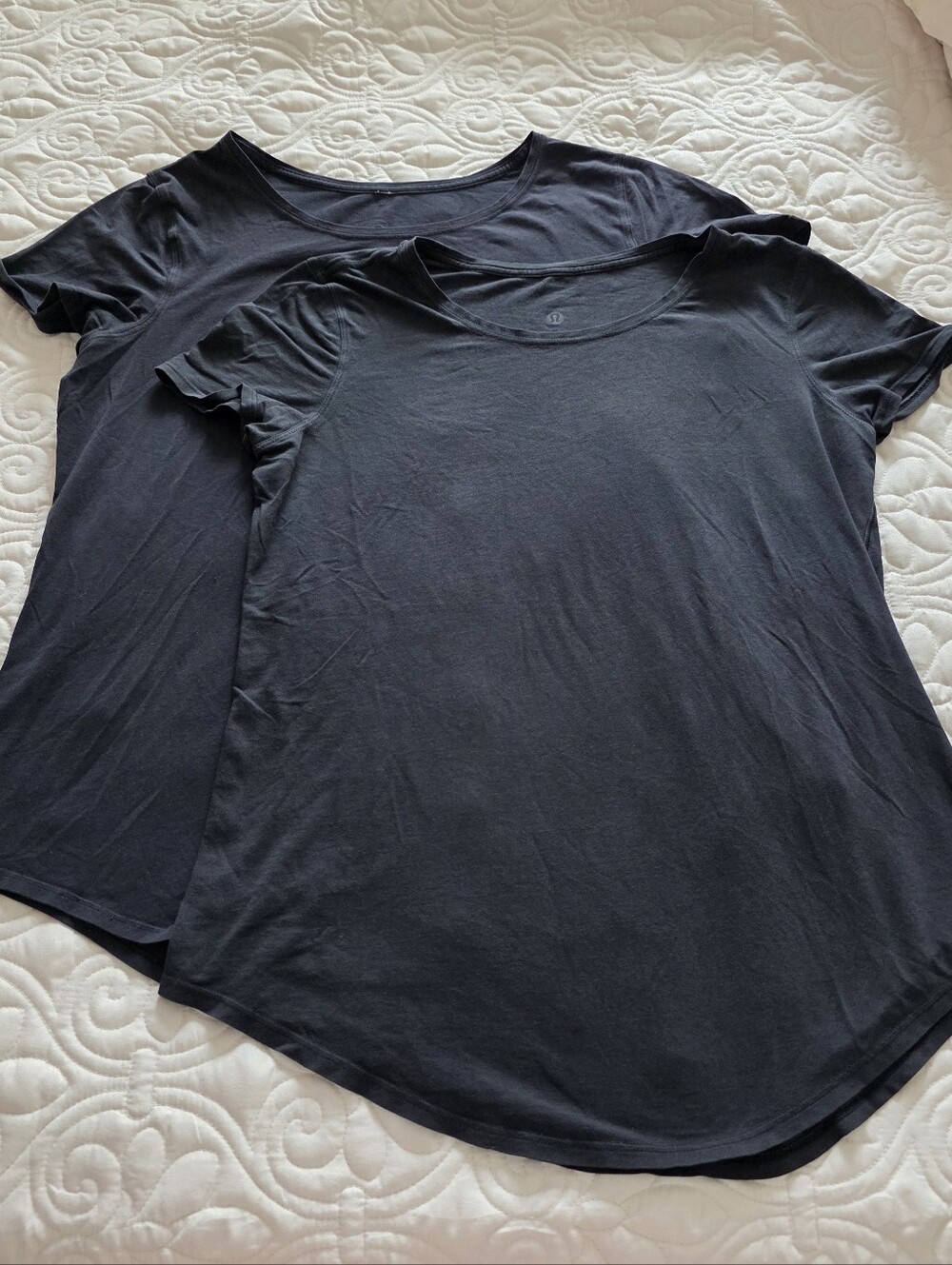 Pair Classic Black Scoop Neck Lululemon Women’s Tees